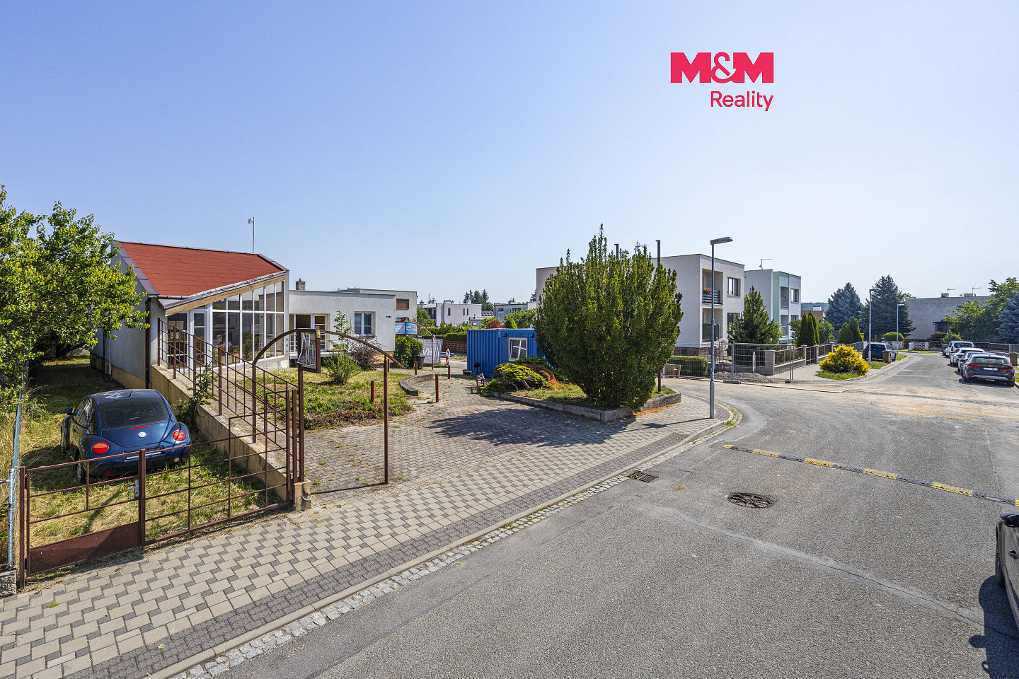 Prodej kanceláře 330 m²