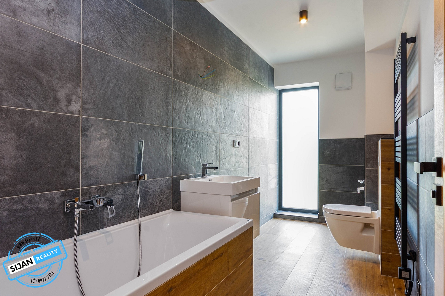 Prodej bytu 3+kk 73 m² – pohled 2