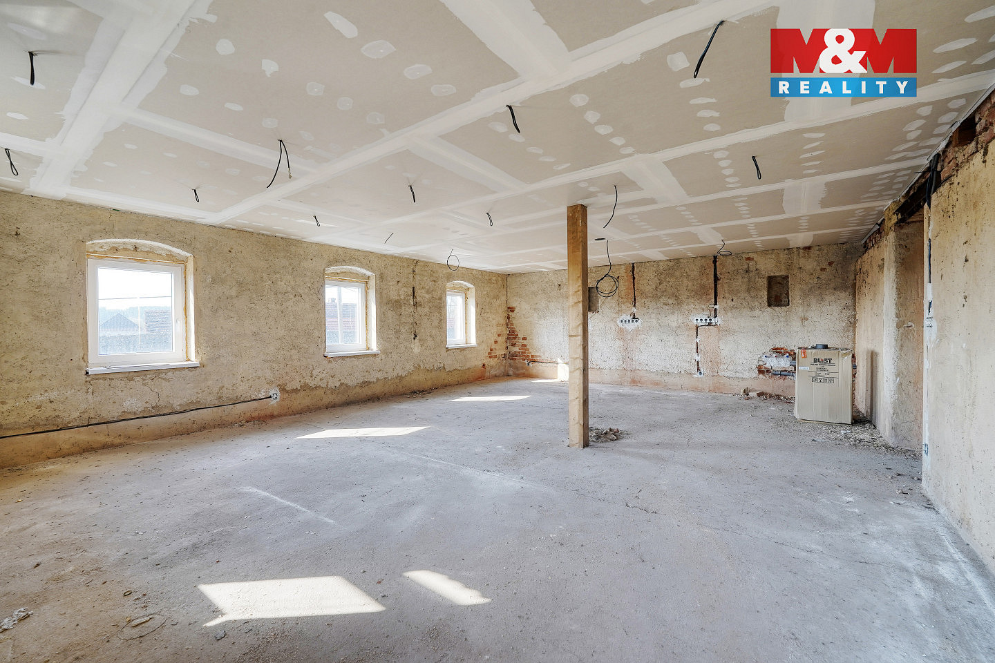 Prodej domu 200 m² s pozemkem 951 m²