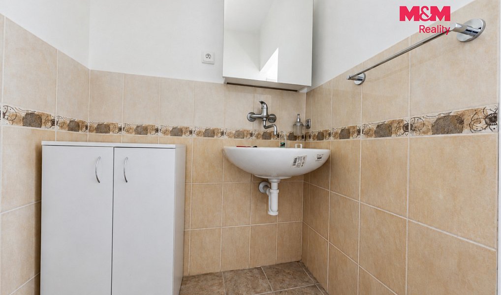 Prodej chaty/chalupy 210 m² s pozemkem 2 061 m², Rataje nad Sázavou – náhled fotky 14