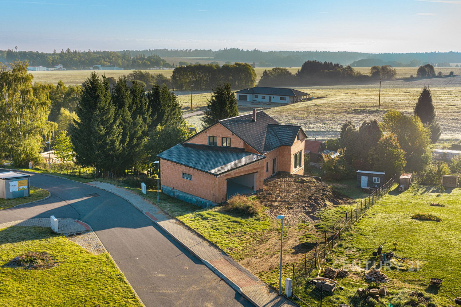 Prodej domu 306 m² s pozemkem 1 218 m²