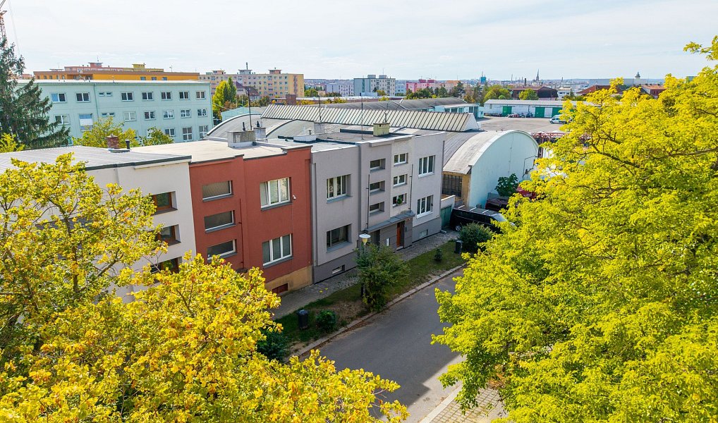 Prodej domu 220 m² s pozemkem 290 m², Plzeň – náhled fotky 34