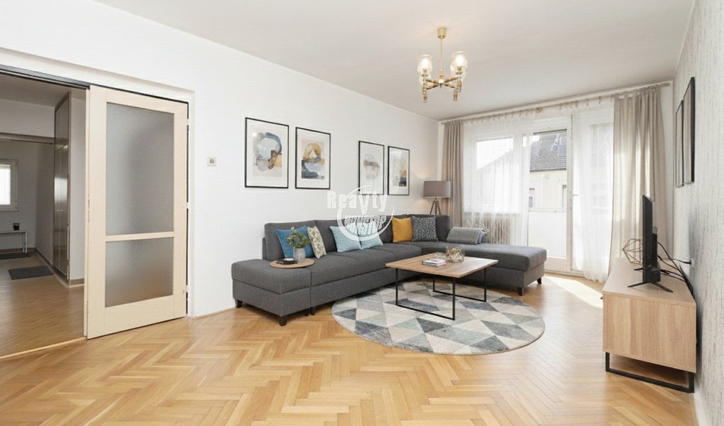 Pronájem bytu 3+1 83 m², Jihlava – náhled fotky 8