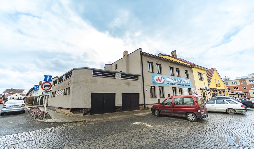 Prodej domu 250 m² s pozemkem 633 m², Dobříš – náhled fotky 4
