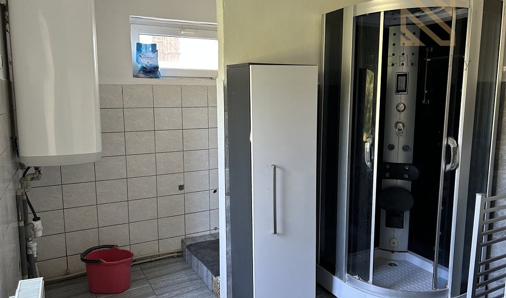 Prodej domu 196 m² s pozemkem 1 929 m², Lukavec – náhled fotky 7