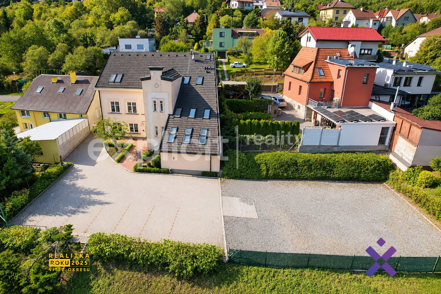 Pronájem kanceláře 460 m² – fotografie 2
