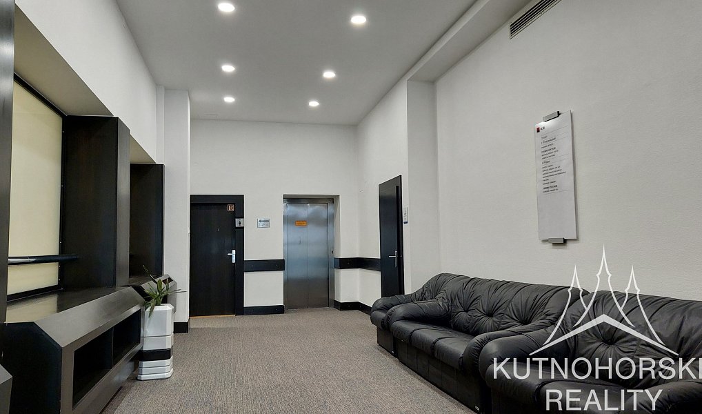 Pronájem kanceláře 75 m², Chrudim – náhled fotky 6