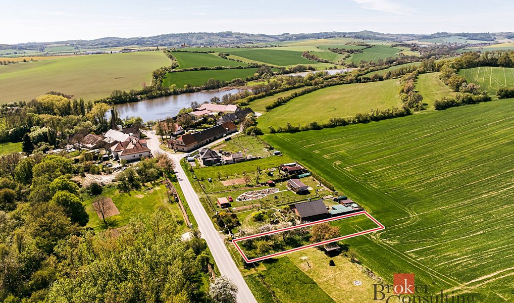 Prodej stavebního pozemku 996 m², Čáslavice – náhled fotky 2