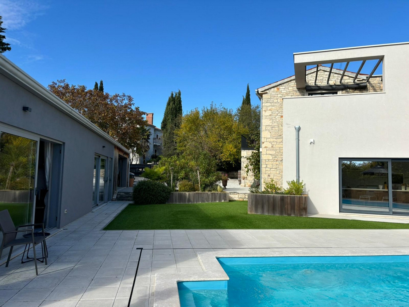 Prodej domu 302 m² s pozemkem 1 340 m²