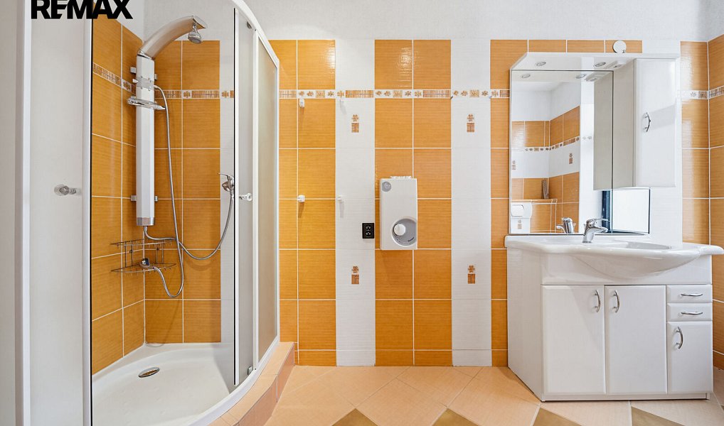 Prodej domu 220 m² s pozemkem 507 m², Abertamy – náhled fotky 4