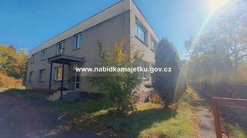 Prodej domu 656 m² s pozemkem 676 m²