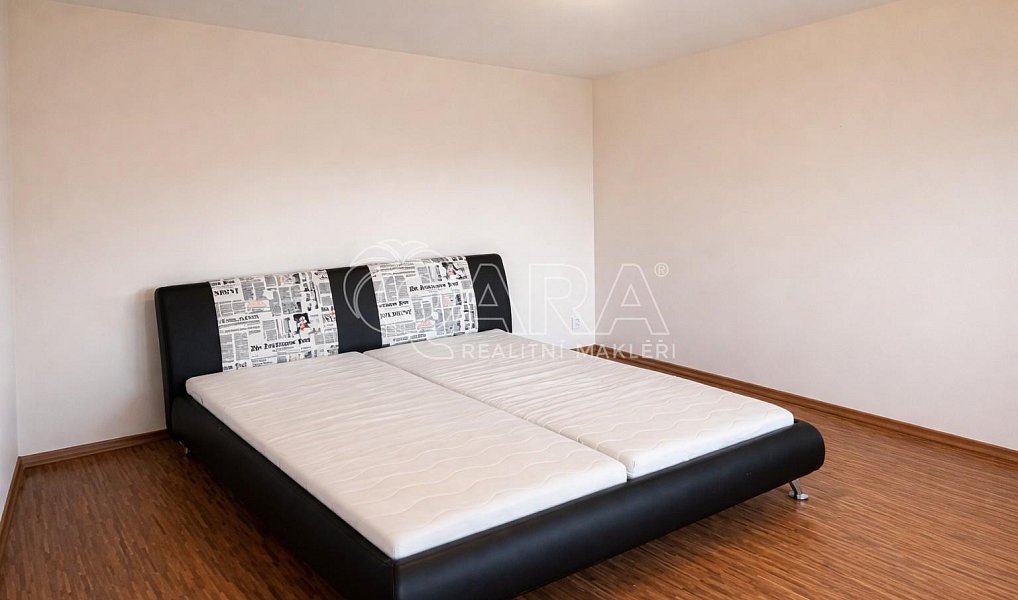 Prodej bytu 3+1 95 m², Slapy – náhled fotky 9