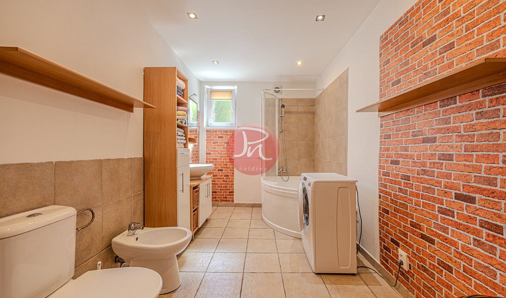 Prodej domu 499 m² s pozemkem 1 212 m², Mořkov – náhled fotky 13