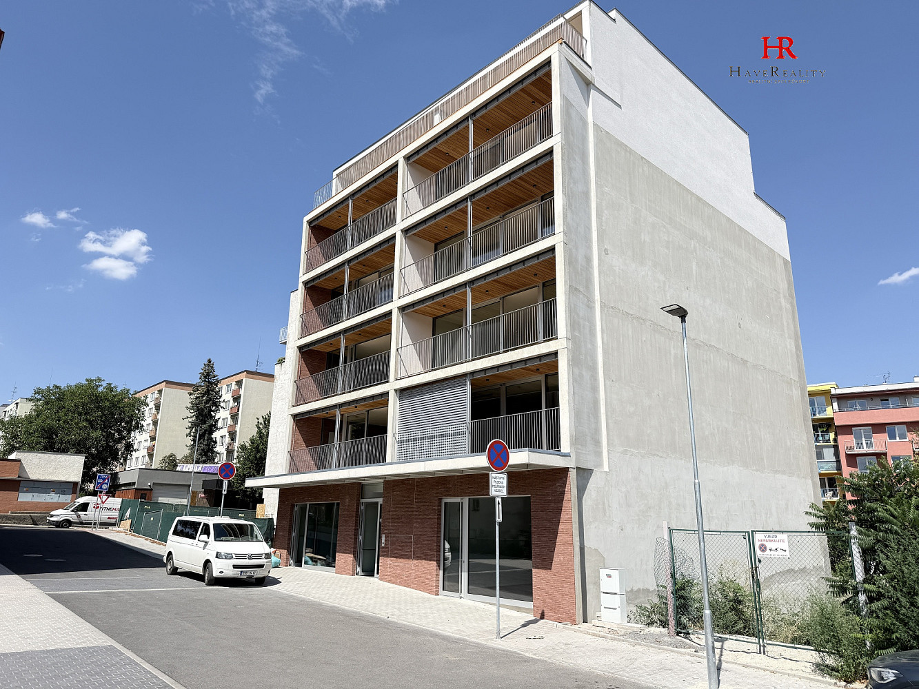 Pronájem obchodních prostor 65 m²