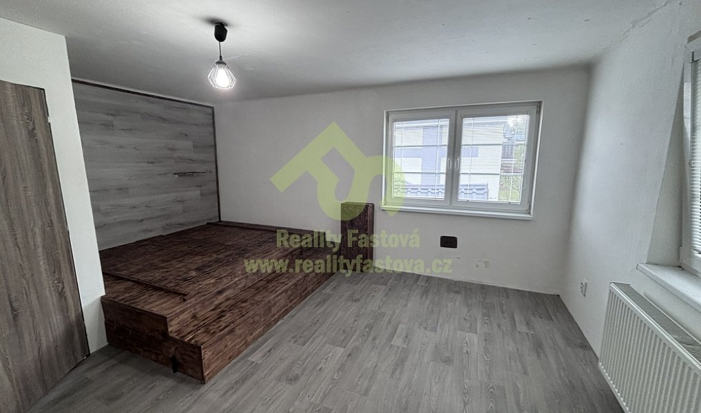 Prodej domu 228 m² s pozemkem 1 076 m², Rokycany – náhled fotky 17