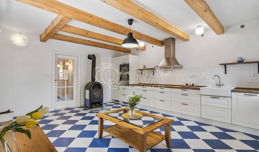 Prodej domu 280 m² s pozemkem 577 m², Kosova Hora – náhled fotky 17