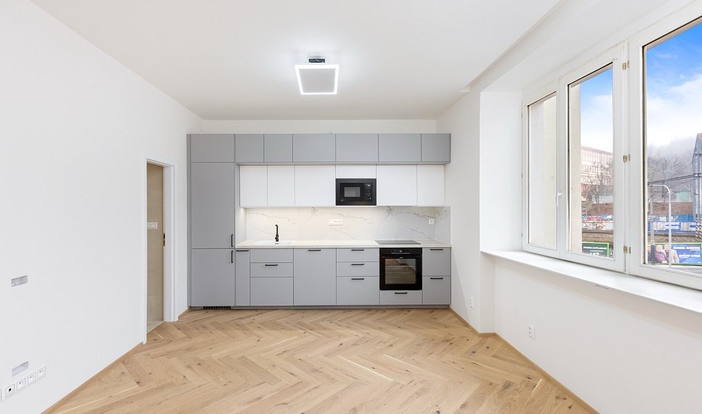 Pronájem bytu 1+kk 38 m², Praha – náhled fotky 8