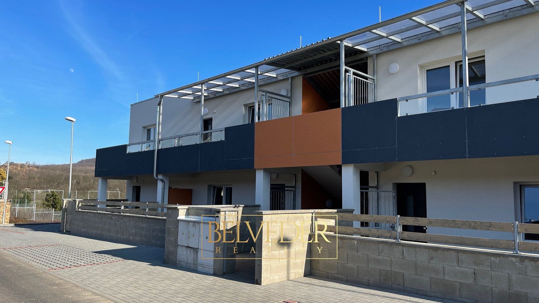 Pronájem bytu 3+kk 98 m²