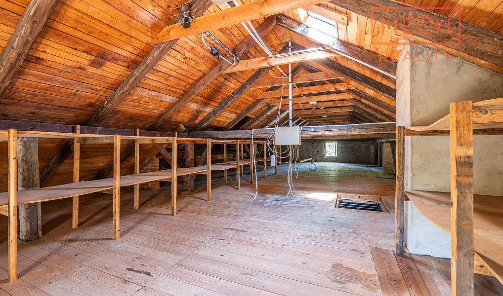 Prodej domu 280 m² s pozemkem 603 m², Svijanský Újezd – náhled fotky 30