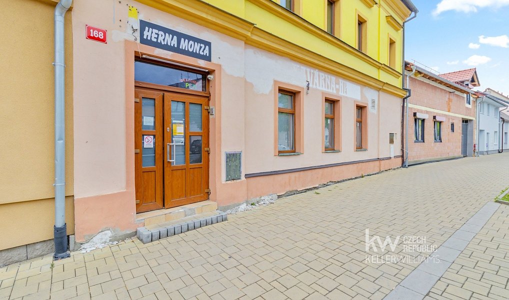 Prodej bytu 4+1 471 m², Nové Strašecí – náhled fotky 32