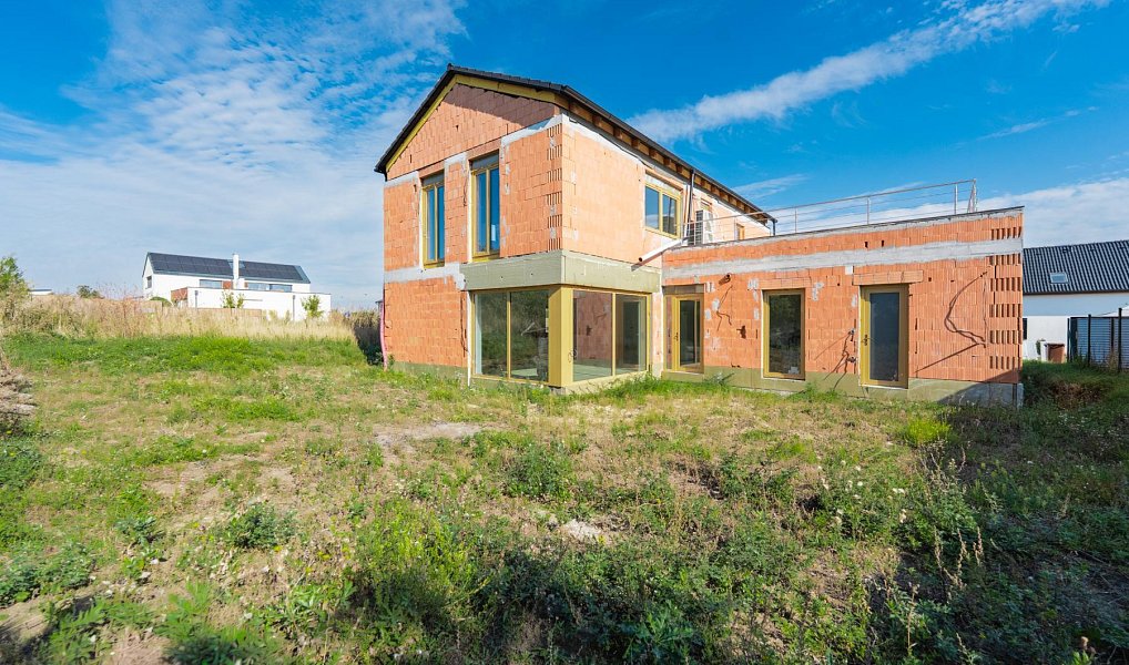 Prodej domu 233 m² s pozemkem 576 m², Hustopeče – náhled fotky 4