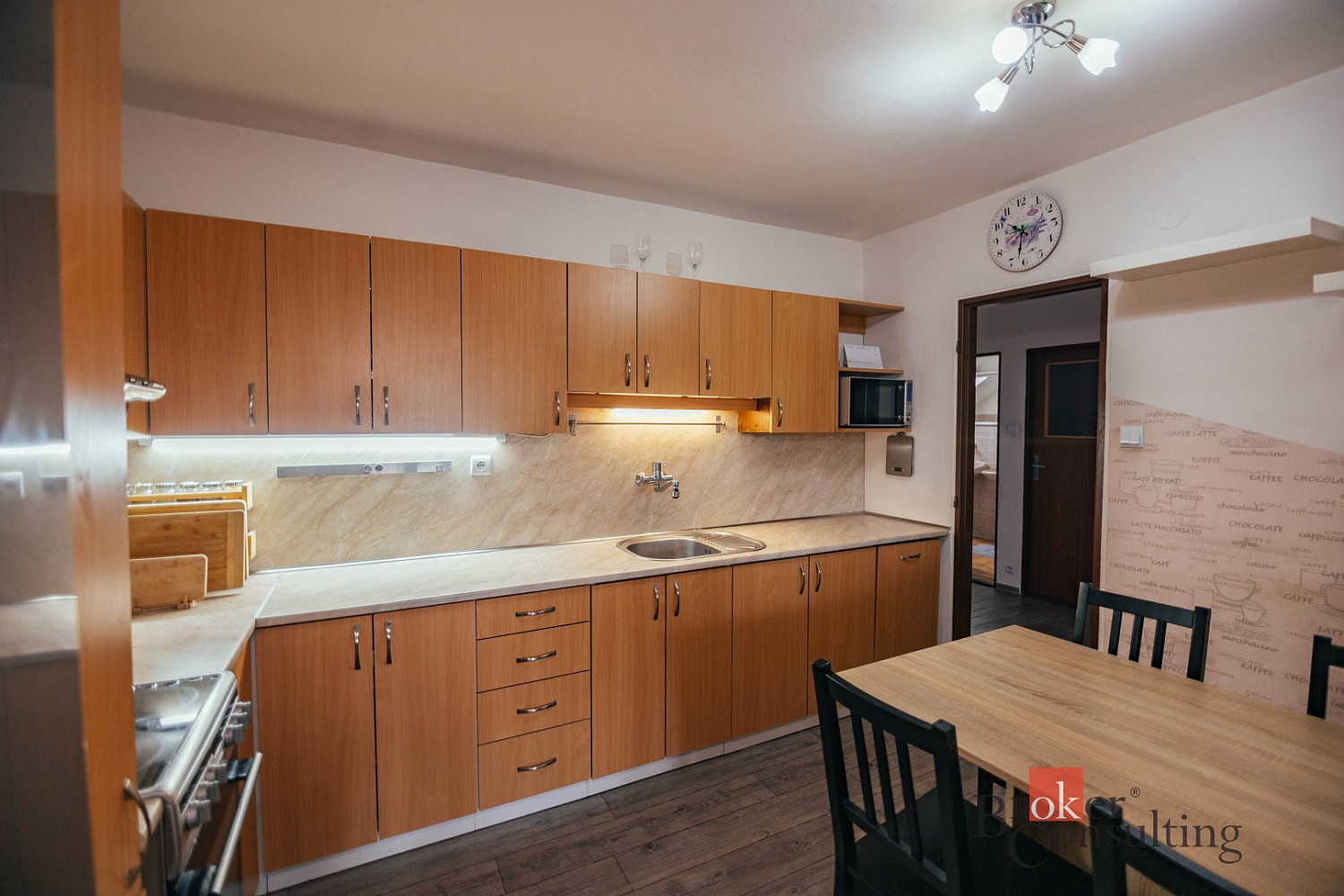 Prodej domu 158 m² s pozemkem 208 m² — photo 2