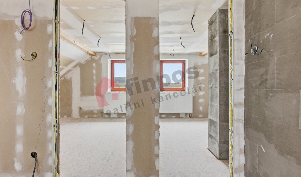 Prodej domu 159 m² s pozemkem 994 m², Šípy – náhled fotky 12