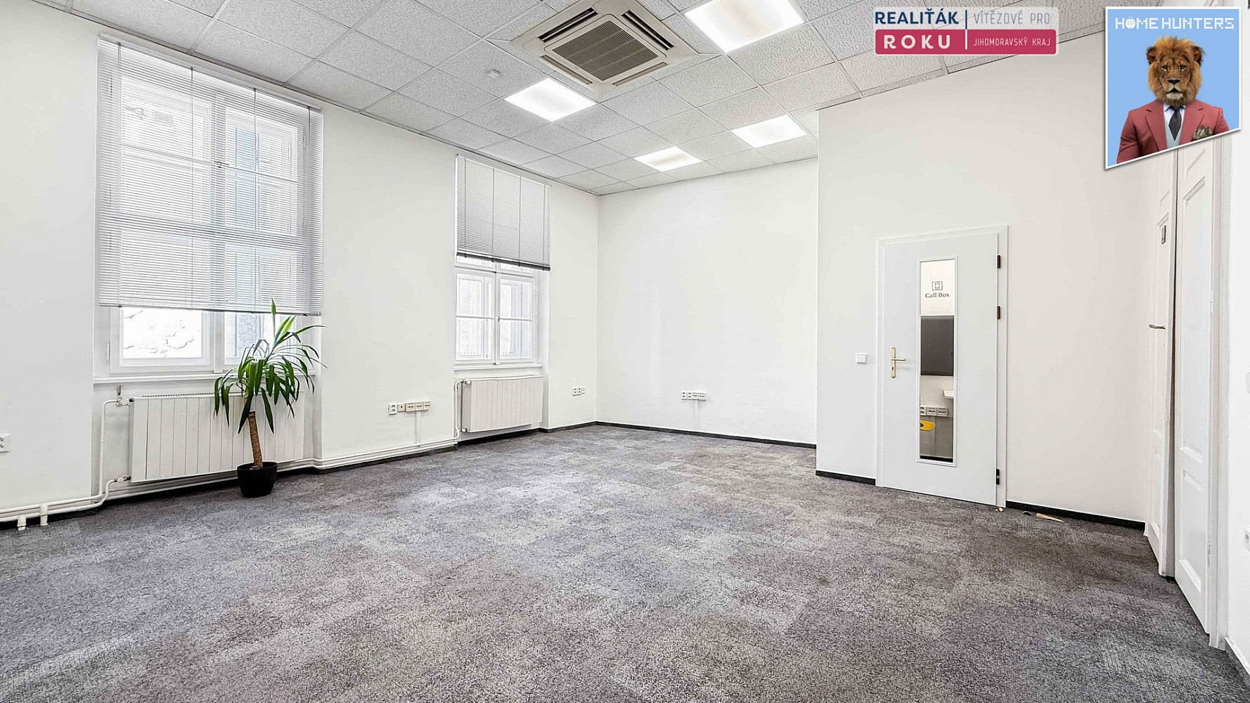 Pronájem kanceláře 382 m² — photo 3
