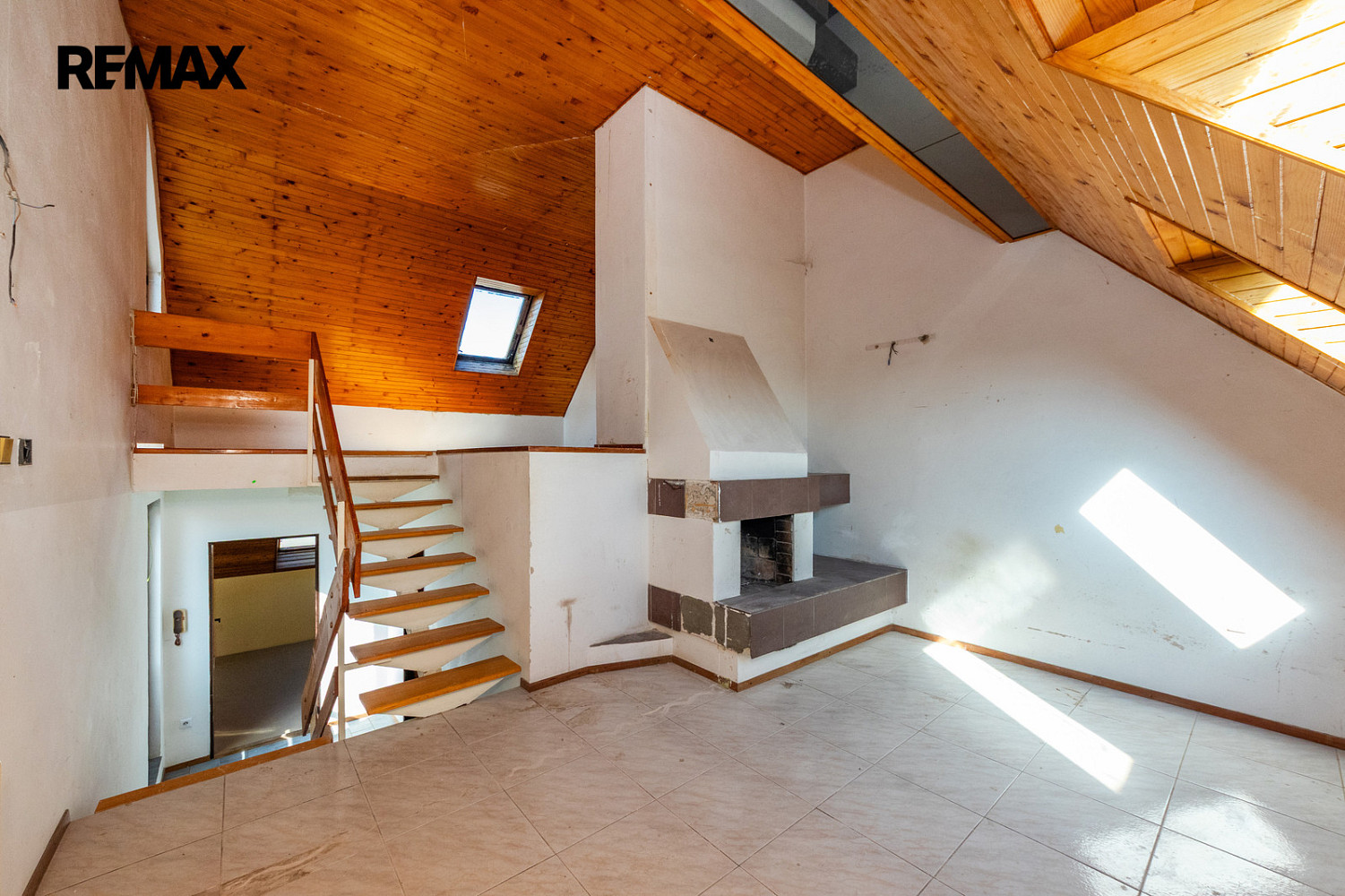 Prodej domu 229 m² s pozemkem 311 m² — photo 2