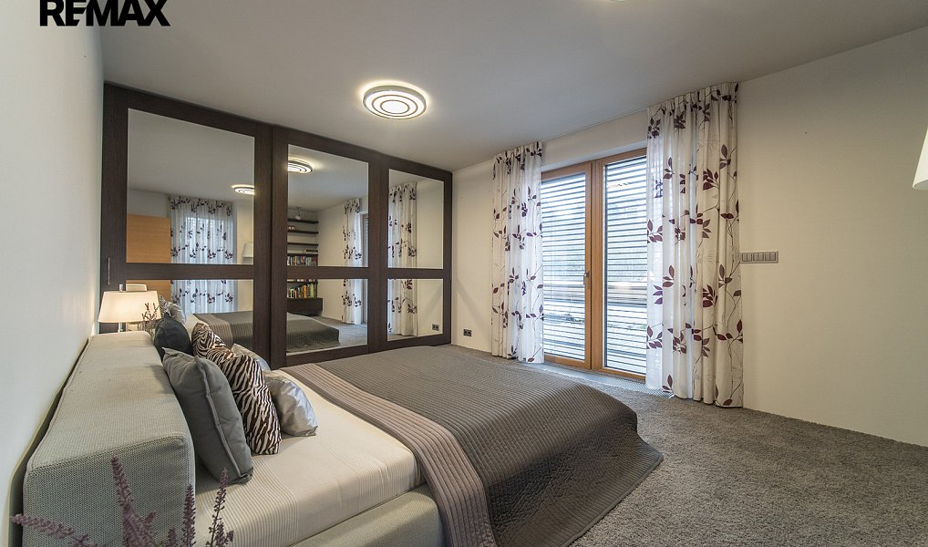 Prodej domu 536 m² s pozemkem 1 709 m², Praha – náhled fotky 15