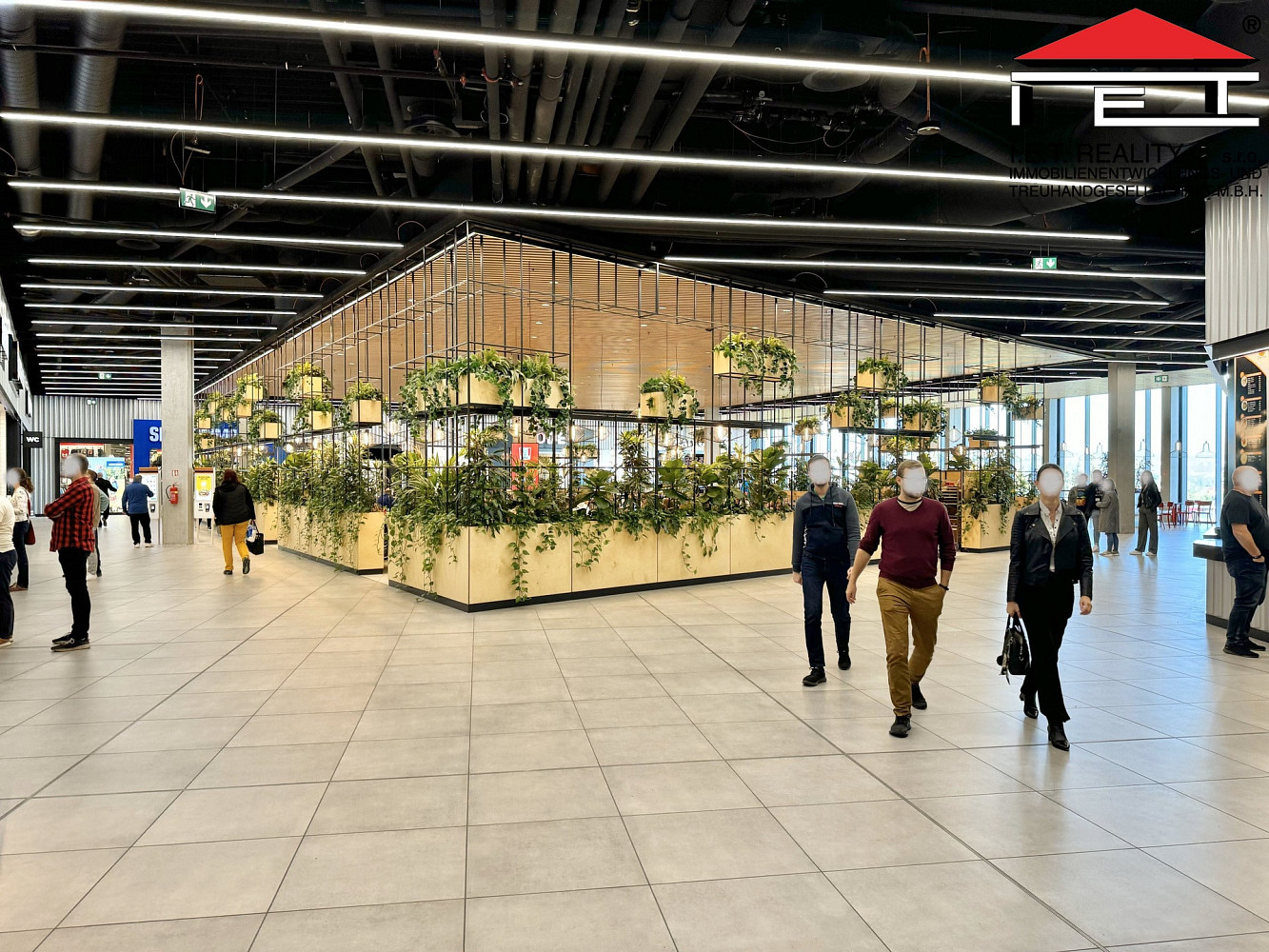 Pronájem obchodního prostoru, 68 m² - Brno OC Futurum – pohled 3