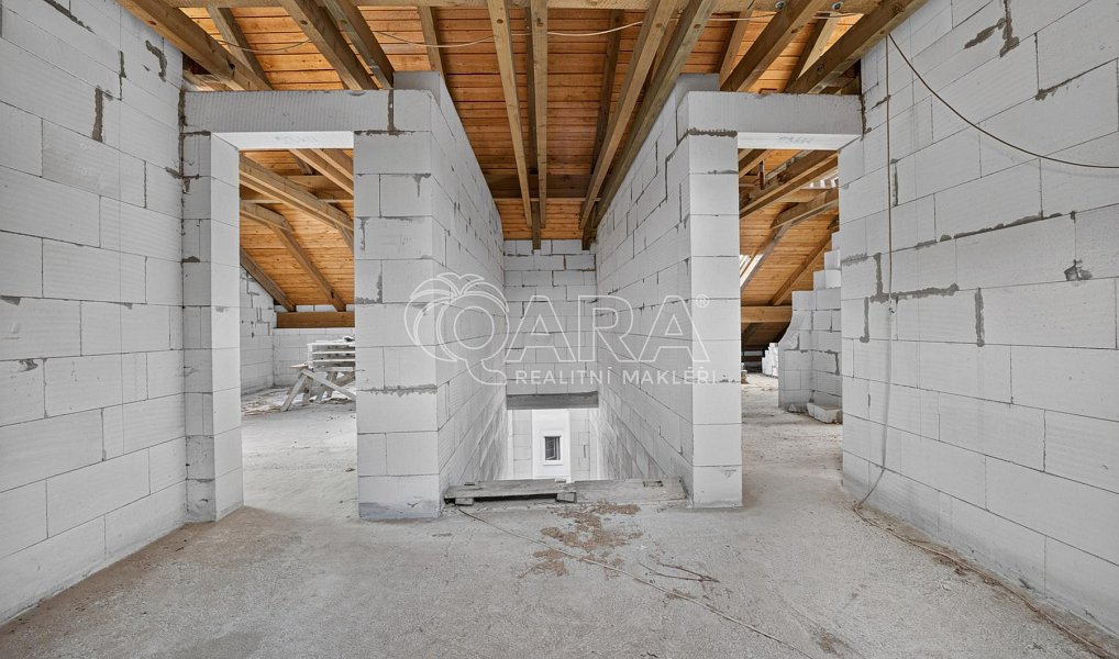 Prodej domu 170 m² s pozemkem 612 m², Lišany – náhled fotky 25