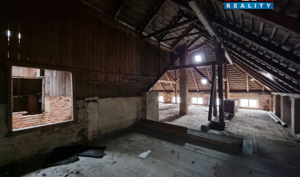 Prodej domu 361 m² s pozemkem 210 m², Radiměř – náhled fotky 12