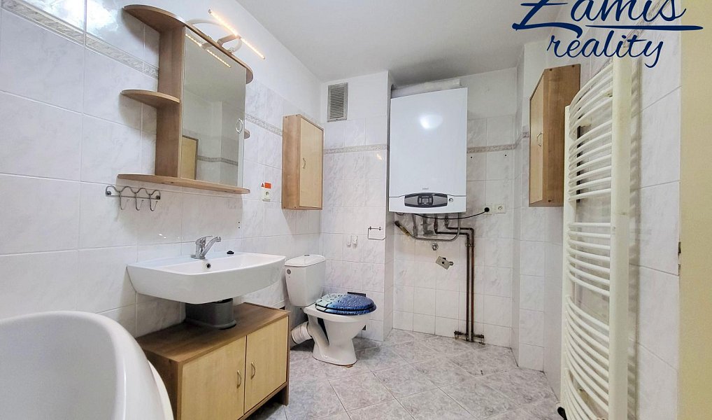 Prodej domu 400 m² s pozemkem 201 m², Kladno – náhled fotky 5