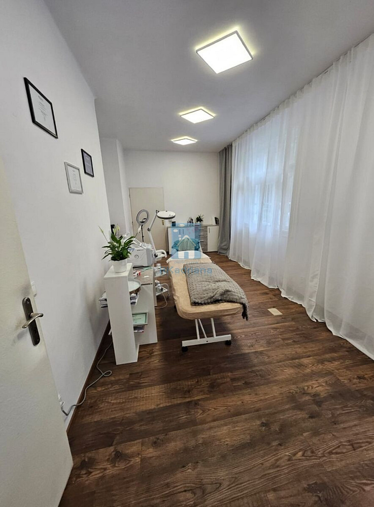 Pronájem kanceláře 36 m² – fotografie 5