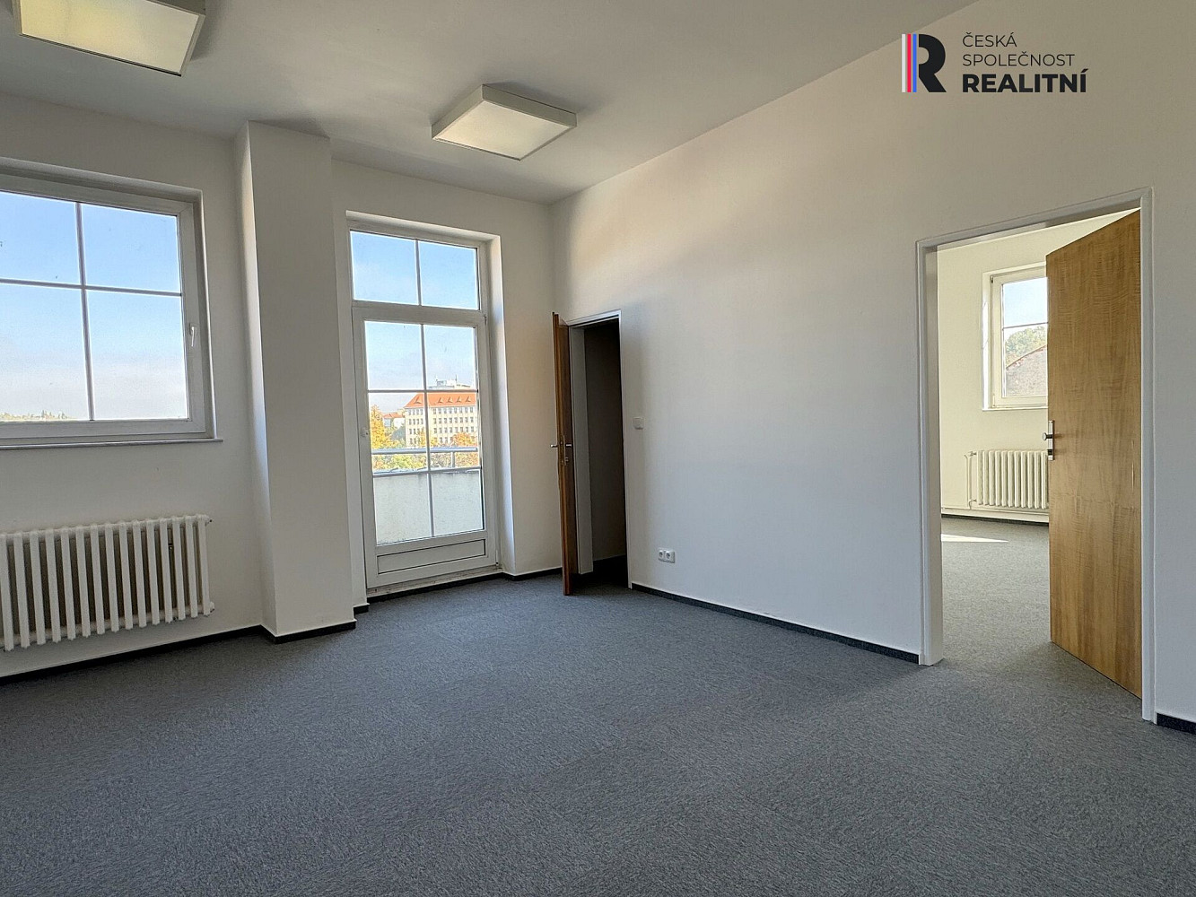 Pronájem kanceláře 35 m² – fotografie 2