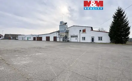Pronájem skladovacích prostor 2 098 m², Spytihněv, okres Zlín