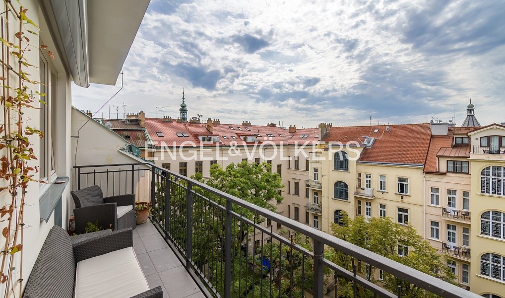 Pronájem bytu 4+kk 140 m², Praha – náhled fotky 3