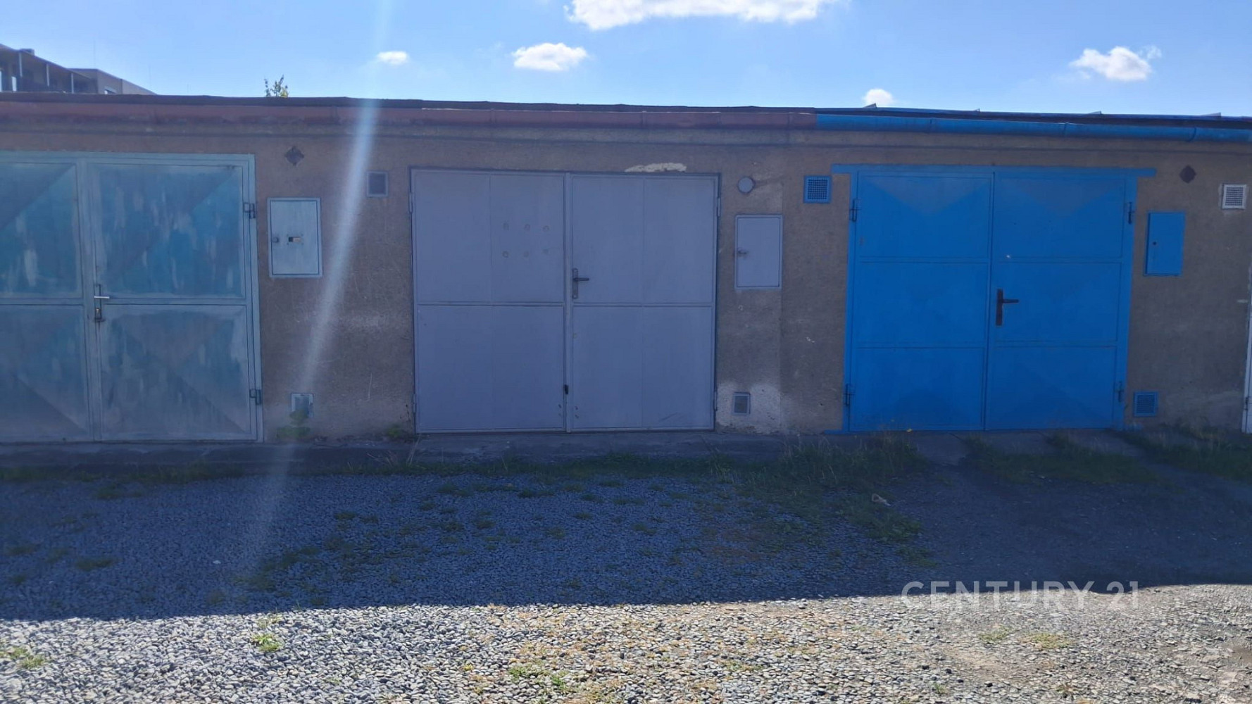 Prodej řadové garáže 22 m2 s elektřinou Nový Jičín, ul. Pod Lipami.