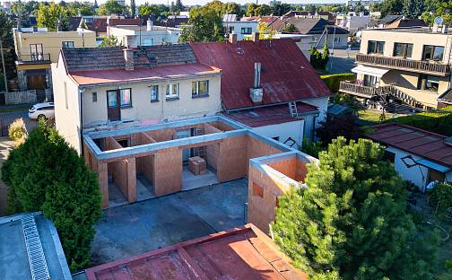 Prodej domu 220 m² s pozemkem 472 m², Zajíčkova, Pardubice - Bílé Předměstí