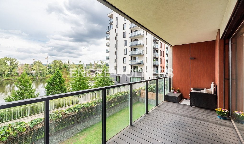 Pronájem bytu 3+kk 104 m², Praha – náhled fotky 2