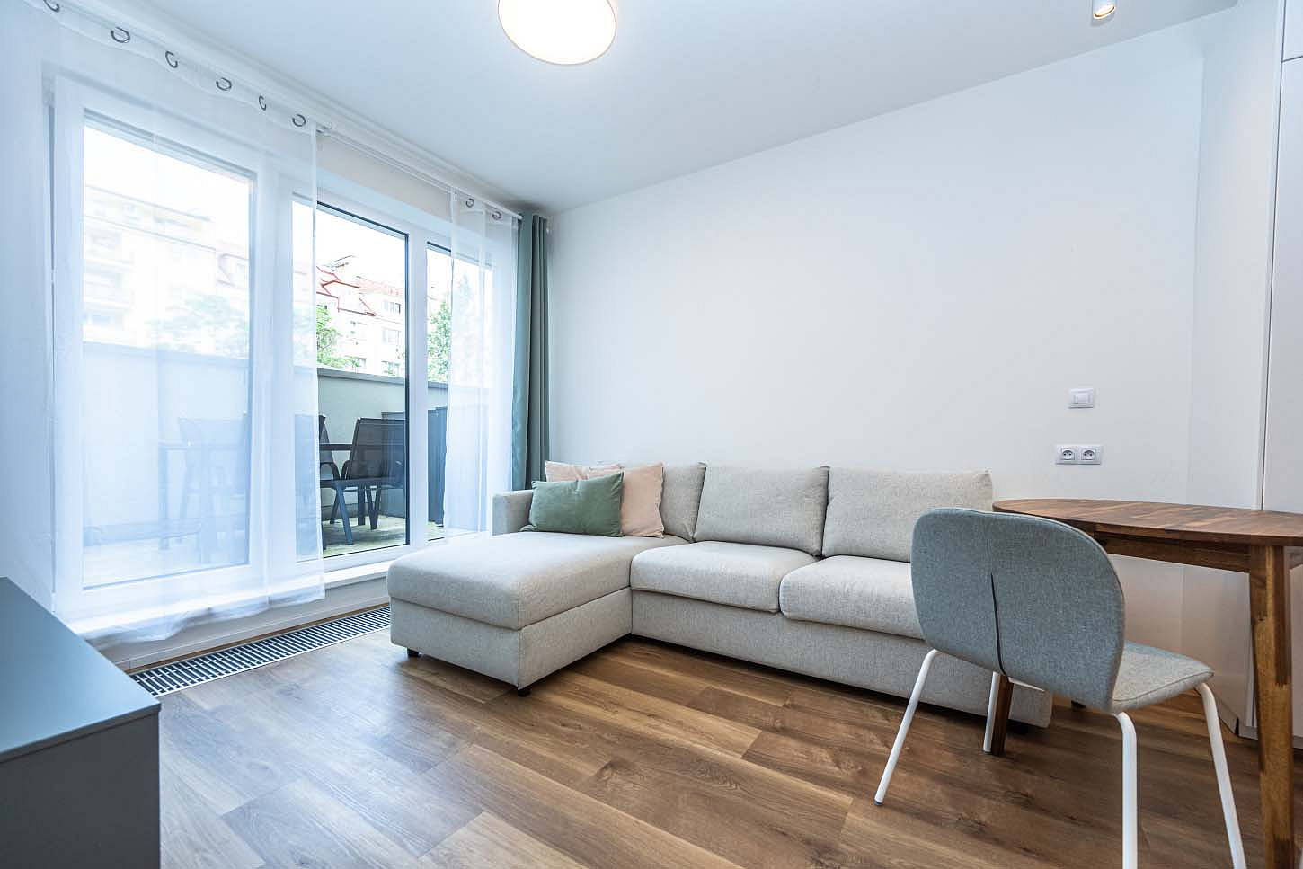 Pronájem bytu 1+kk 42 m² — photo 3