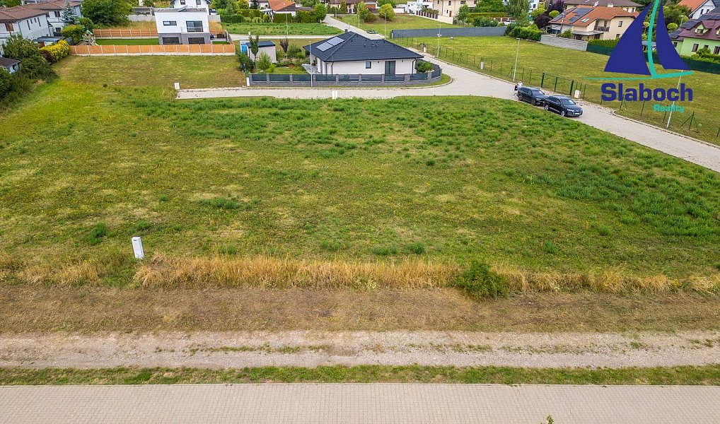 Prodej stavebního pozemku 825 m², Měšice – náhled fotky 2