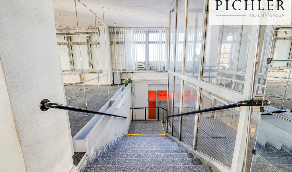 Pronájem kanceláře 650 m², Plzeň – náhled fotky 17