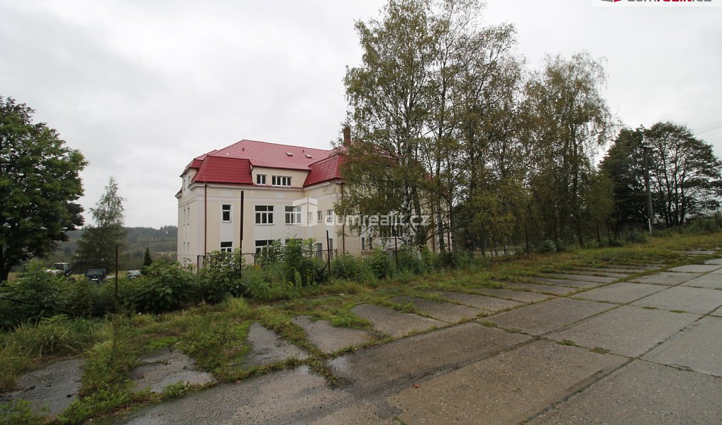 Prodej nájemního domu, činžáku 2 000 m², Aš – náhled fotky 28
