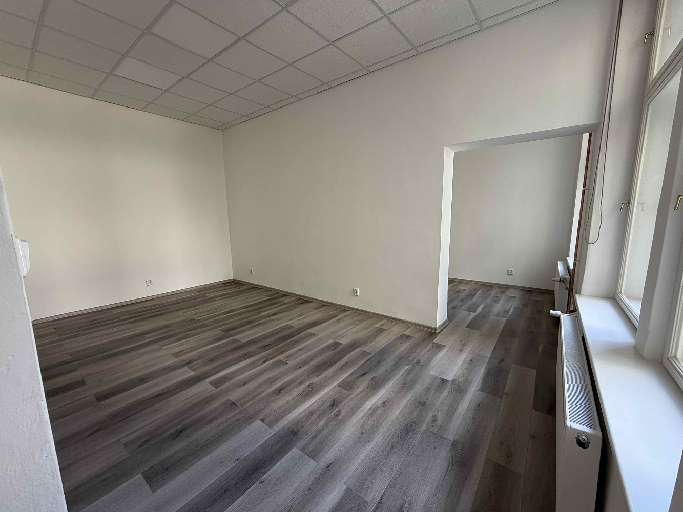 Pronájem kanceláře 129 m² – fotografie 5