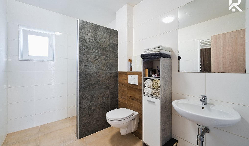 Prodej nájemního domu, činžáku 617 m², Drnholec – náhled fotky 17