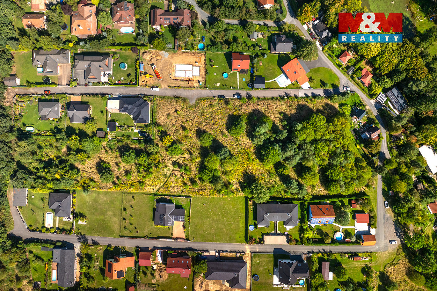 Prodej stavebního pozemku 1 000 m² - View 4