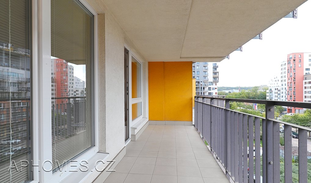 Pronájem bytu 2+kk, 48 m², Vysočany - Praha 9, Praha