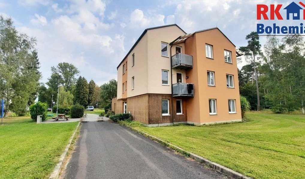 Pronájem bytu 2+kk 49 m², Luštěnice – náhled fotky 11